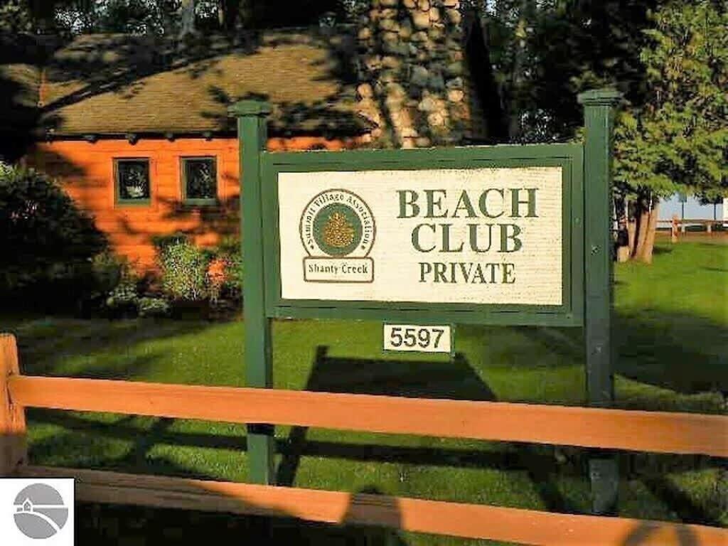 Shanty Creek, Condo, Golf ,Sleeps 4, Pets Welcome! 벨레르 외부 사진